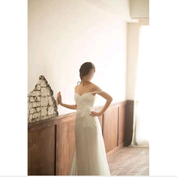 Vera Wang Wedding Dress New With Tags - Picture 6 of 6